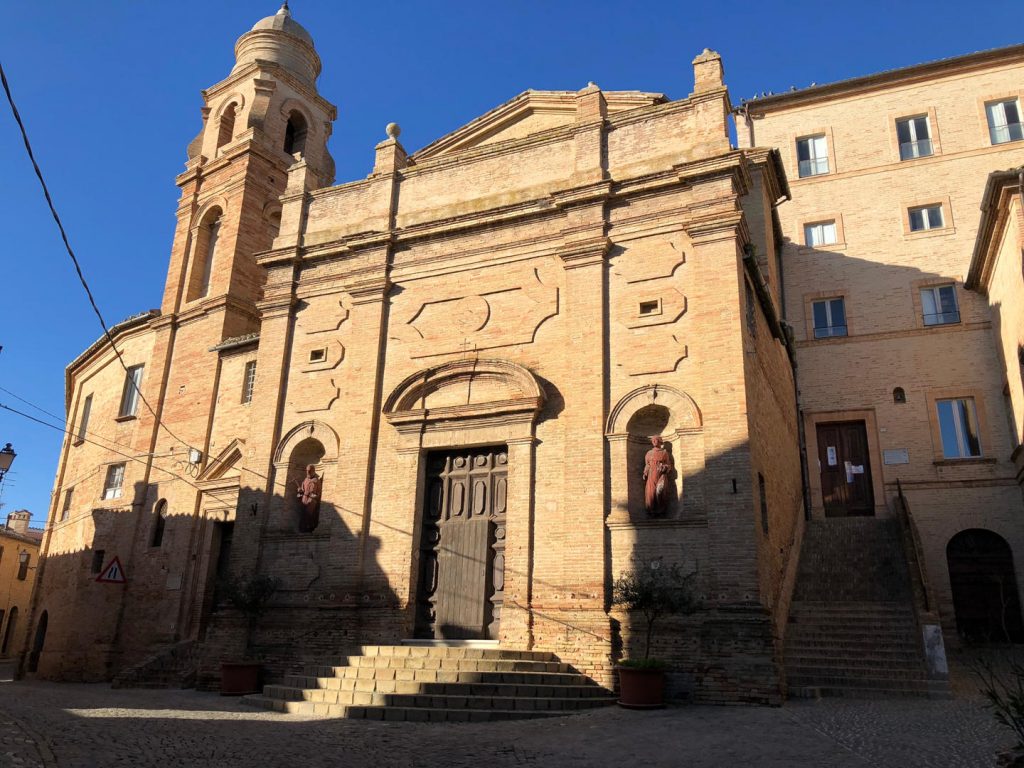 Piazza chiesa San Michele